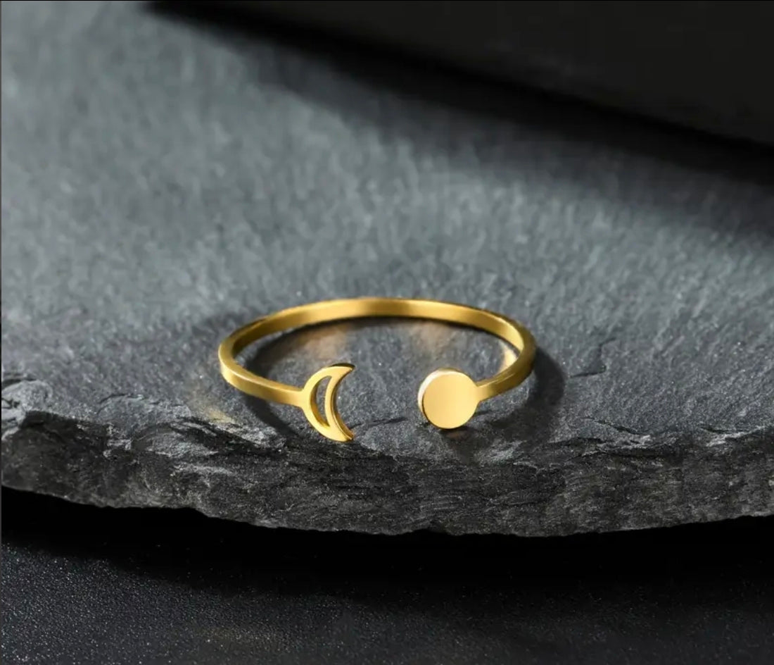 Celeste Adjustable Ring