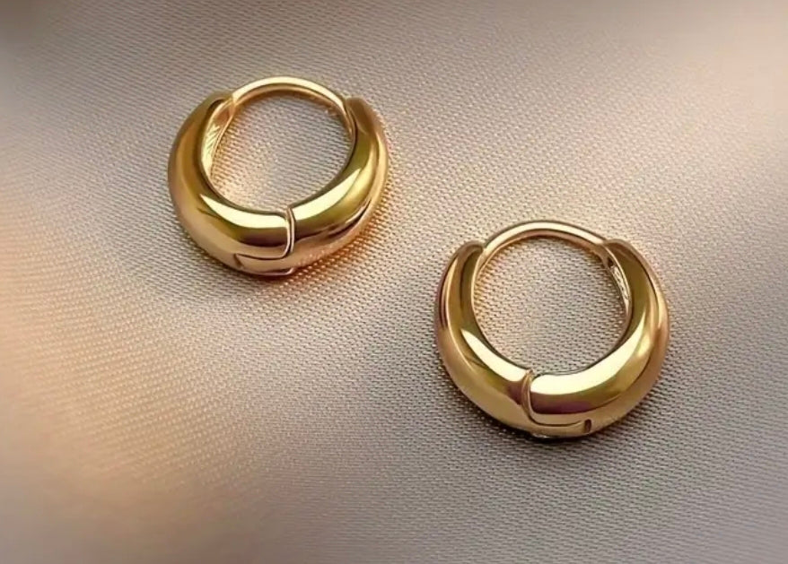 Lydia Hoop Earrings